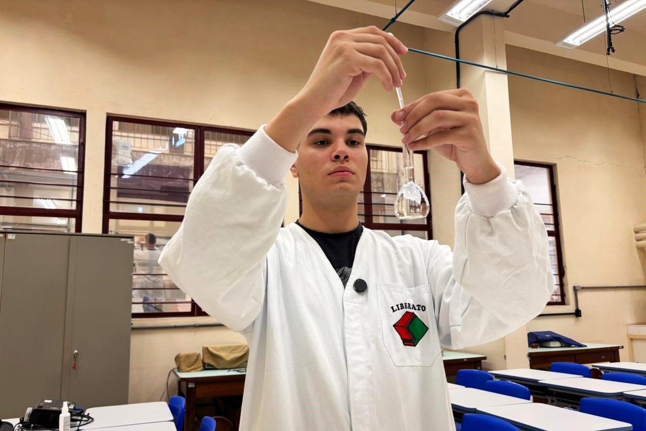 Estudante da Liberato transforma res&iacute;duo em tecnologia com potencial contra o c&acirc;ncer
