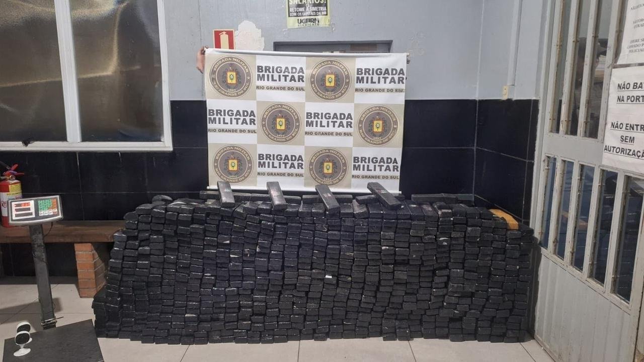 Gritos de socorro levam pol&iacute;cia a 420 quilos de drogas no Vale do Sinos