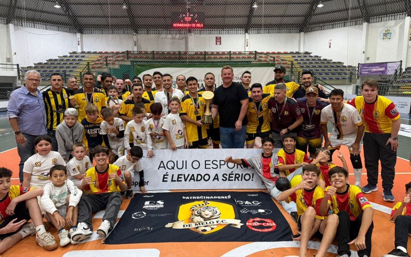 Equipe venceu pelo placar de 4 a 1, e está na Segundona