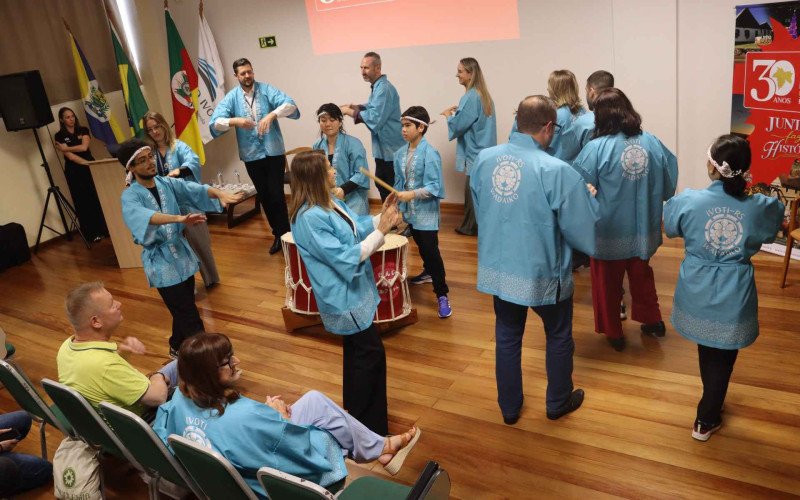 Grupo Ivoti Wadaiko apresentou a cultura japonesa por meio da dança e da música | abc+