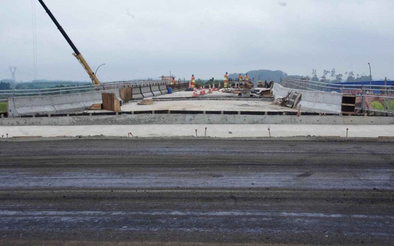 Obras viaduto km 434 em Nova Santa Rita