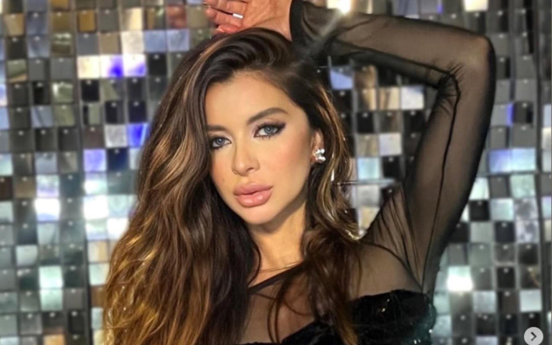 Miss morre ap&oacute;s cair de pr&eacute;dio e namorado &eacute; encontrado morto dentro da cela