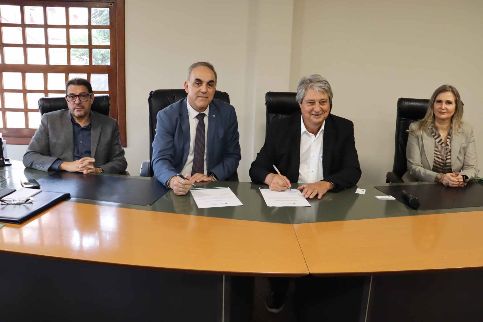 Gramado assina termo de coopera&ccedil;&atilde;o com Receita Federal e recebe projeto-piloto de compartilhamento de dados