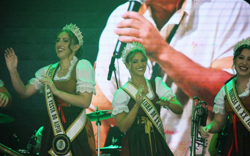 Banda 0800 mesclou tradições durante a Festa do Aipim