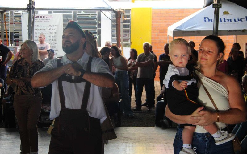 Festa do Aipim atrai grande público e movimenta São José do Hortêncio ao longo do sábado
