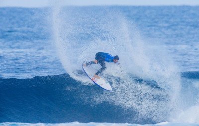 Gabriel Medina e Luana Silva são vice em etapa do Mundial de Surfe