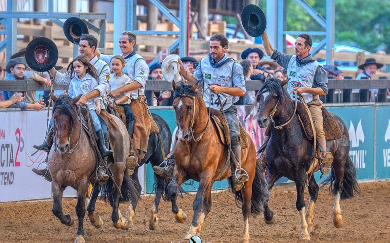 Parque de Exposições Assis Brasil, em Esteio, conheceu os vencedores do Bocal de Ouro 2026