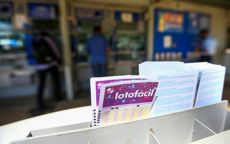 Concurso 3670 da Lotofácil foi sorteado neste sábado e cinco apostas levaram prêmio principal | abc+