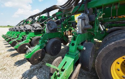 Até R$ 10 bilhões serão oferecidos para modernização de máquinas agrícolas em nova linha de crédito; entenda