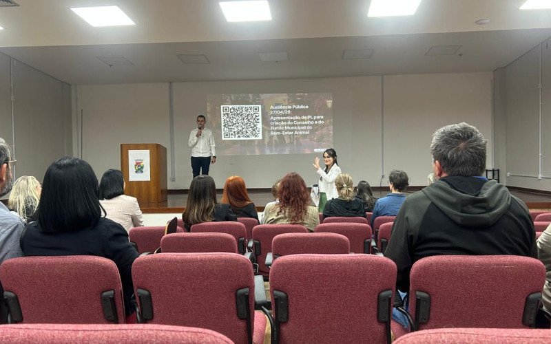 Audiência pública para tratar de projetos alusivos ao bem-estar animal foi realizada na noite desta segunda-feira (27), em Novo Hamburgo | abc+