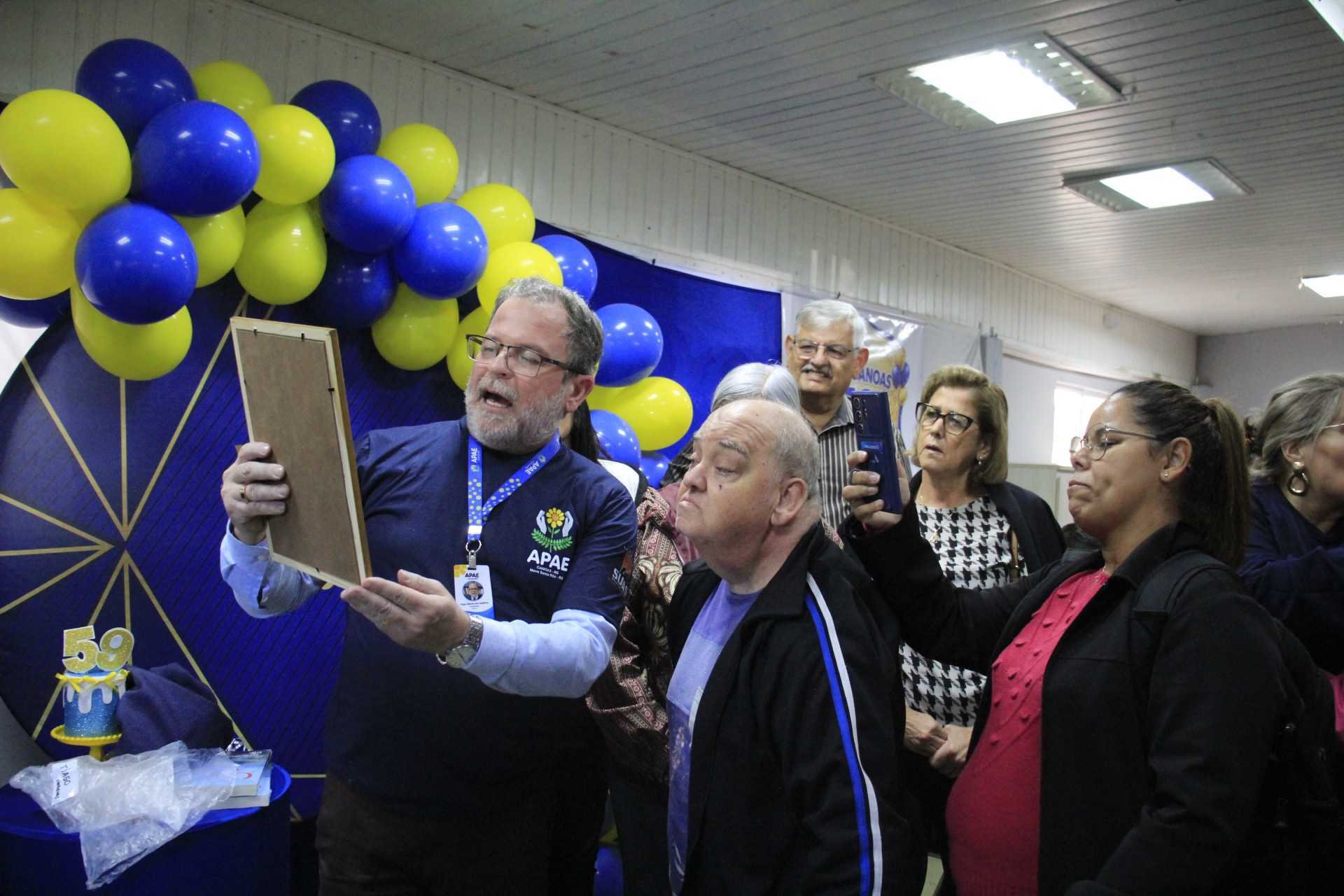 Apae Canoas celebra 59 anos com festa e refor&ccedil;o &agrave; inclus&atilde;o
