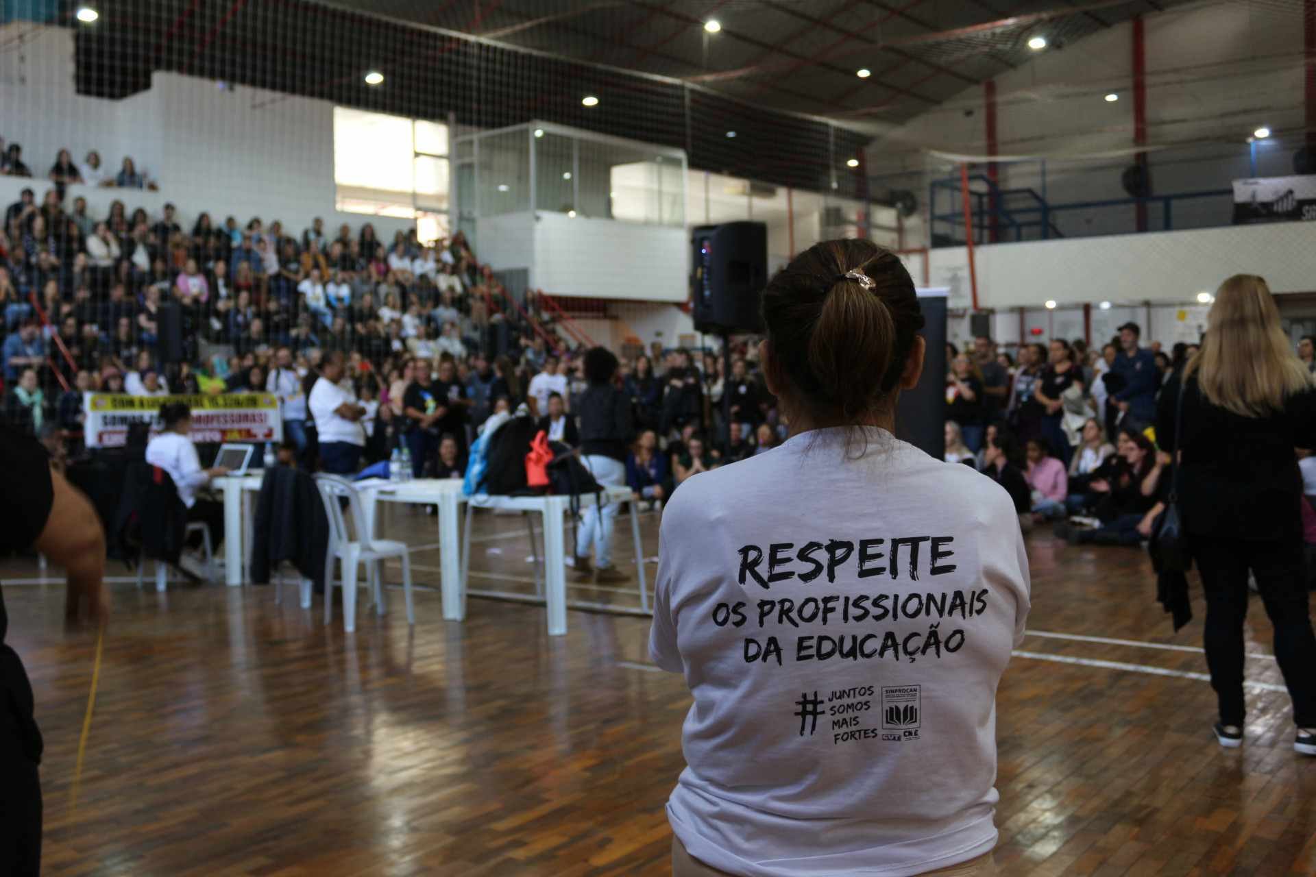 Professores fazem nova assembleia nesta segunda-feira para discutir rumos da greve em Canoas