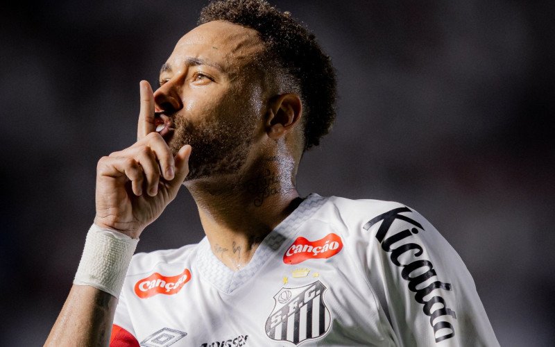 Neymar comemora um dos gols marcados sobre o Vasco