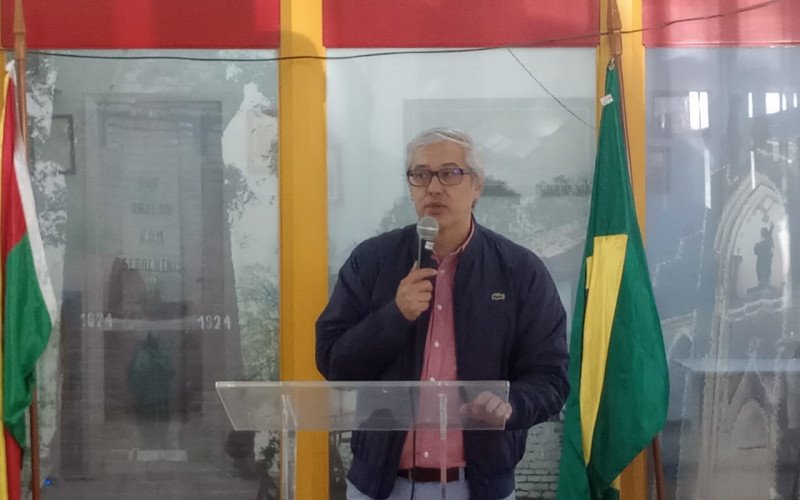 Charles Okama de Souza falou sobre estrutura do câmpus