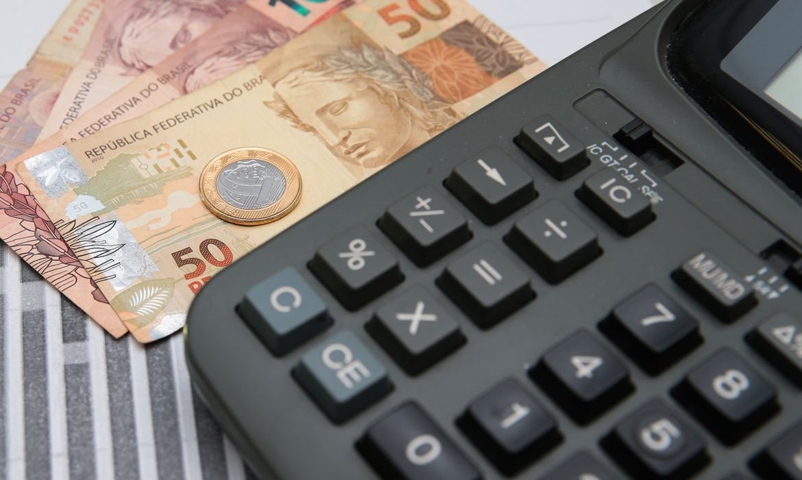 Caixa libera dinheiro de antigo fundo PIS/Pasep; veja se voc&ecirc; tem direito e como sacar