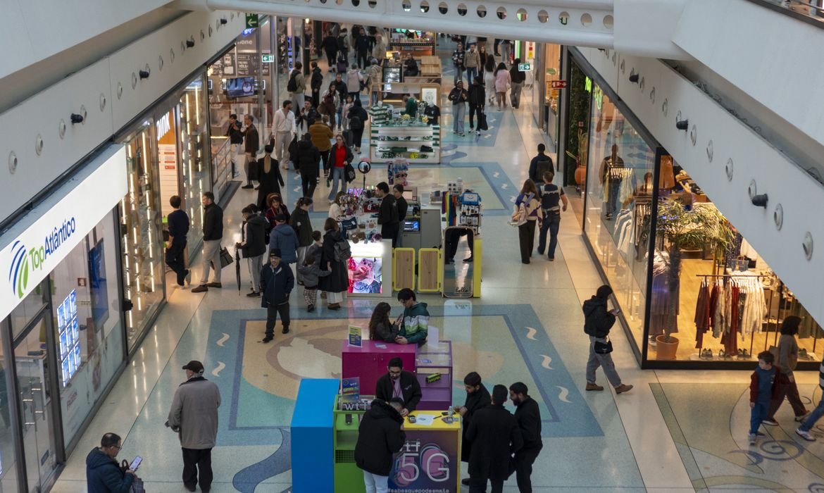ESCALA 4X3: O que aconteceu com 41 empresas que reduziram a jornada de trabalho  e transformaram a sexta-feira em novo s&aacute;bado