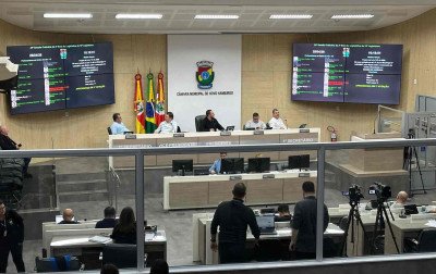 Reajuste do vale-alimentação e dissídio dos servidores são aprovados em Novo Hamburgo