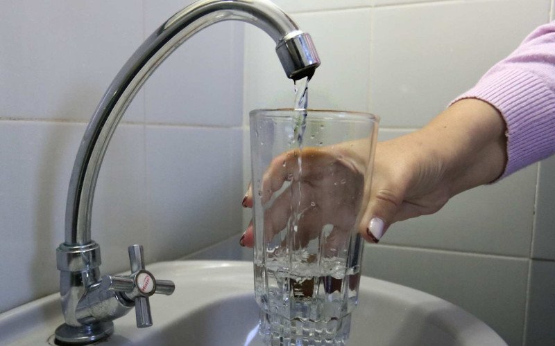 Seis bairros de Canoas podem ter instabilidade no abastecimento de água de madrugada | abc+