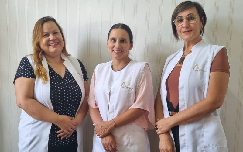 Equipe da Casa Vitória, espaço de acolhimento para mulheres vítimas de violência doméstica em Canela