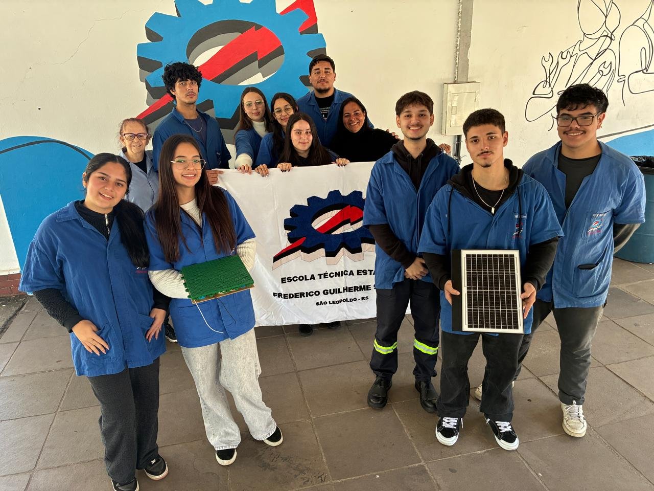 Alunos de S&atilde;o Leopoldo buscam ajuda para levar projetos &agrave; exposi&ccedil;&atilde;o nacional no Cear&aacute;