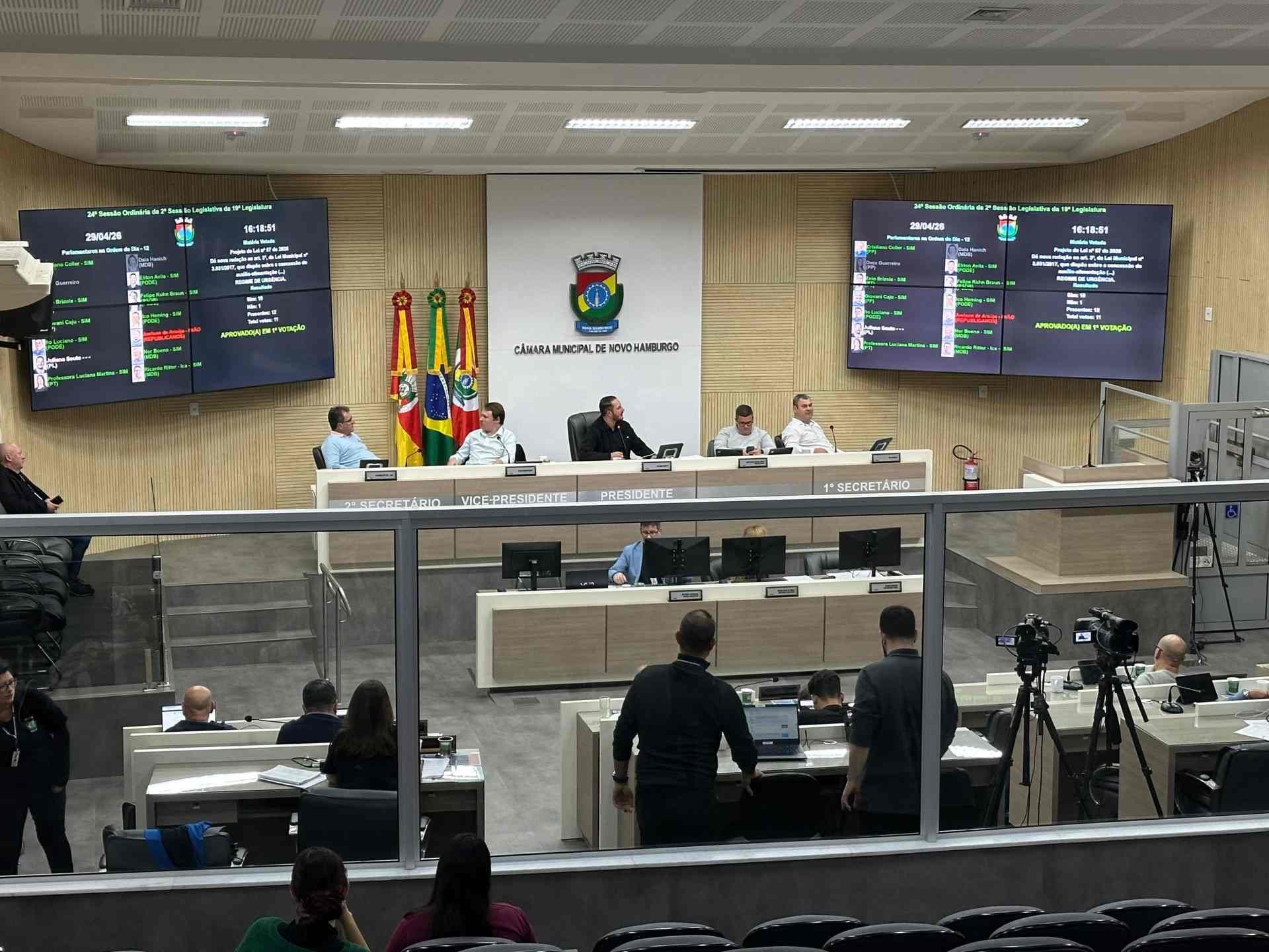 Reajuste do vale-alimenta&ccedil;&atilde;o e diss&iacute;dio dos servidores s&atilde;o aprovados em Novo Hamburgo