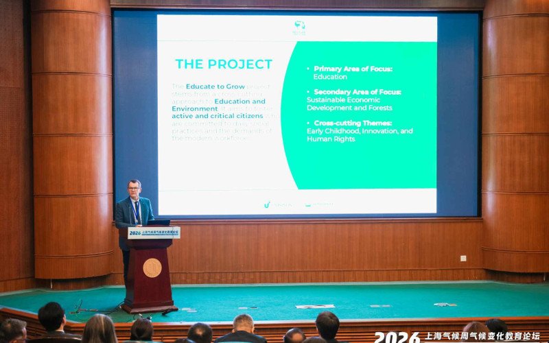 Projeto Educar Crescer é destaque em fórum na China
