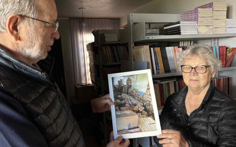 Erny Mügge e Iria Hauenstein, fundadores da Editora Oikos, deram a volta por cima depois da enchente destruir duas décadas de história da empresa