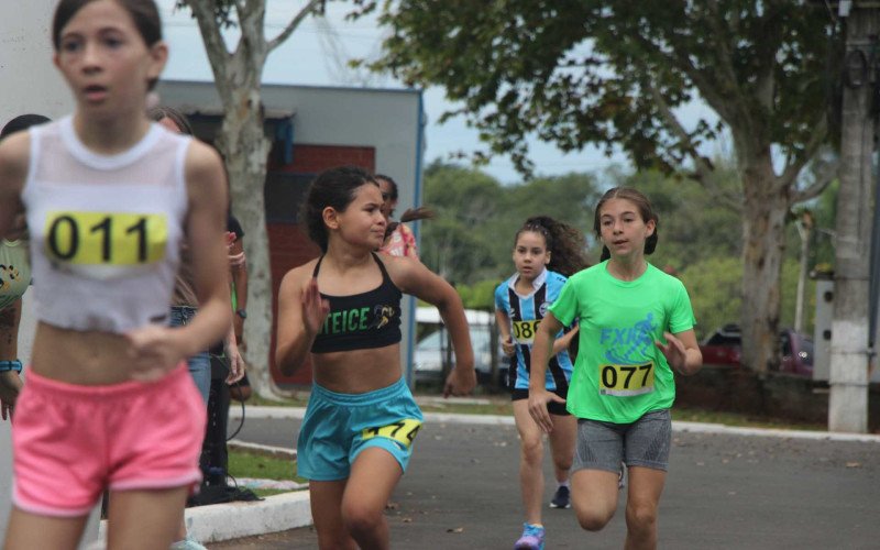 Crianças também puderam aproveitar atividades no Dia do Trabalhador com a Rústica Kids