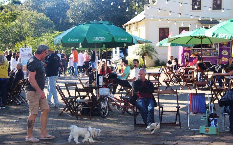 Parque Romeo Benício Wolf ficou repleto de visitantes
