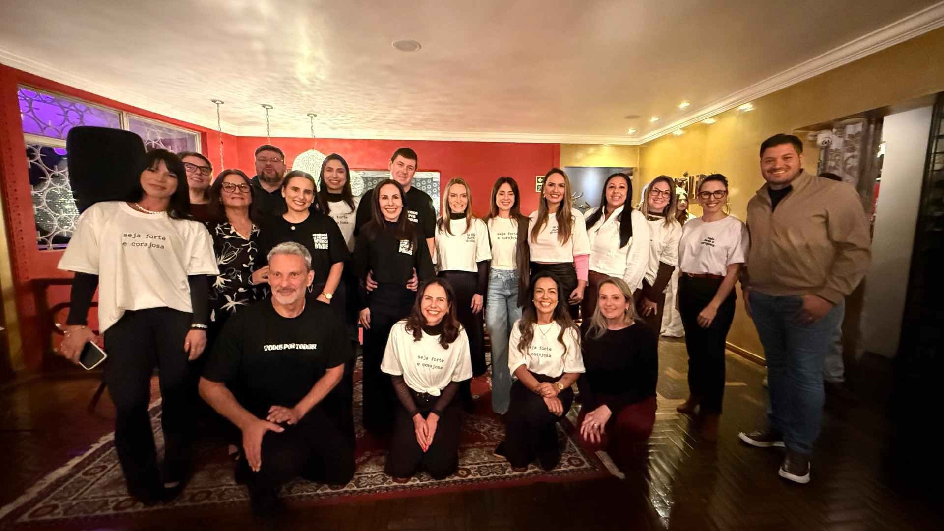 TODOS POR TODAS: Casa Vit&oacute;ria lan&ccedil;a campanha de enfrentamento &agrave; viol&ecirc;ncia contra a mulher