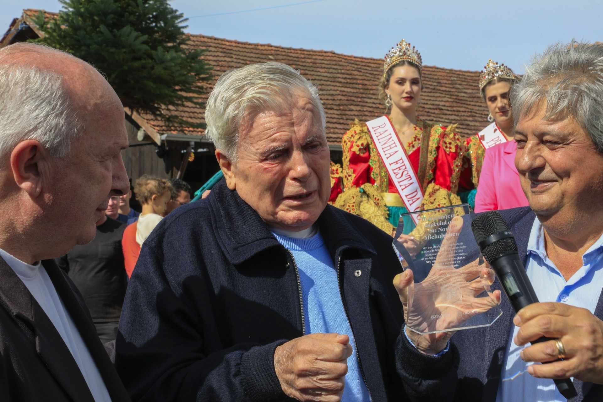 Completando 35 anos de hist&oacute;ria, Festa da Col&ocirc;nia de Gramado homenageia um dos idealizadores do evento