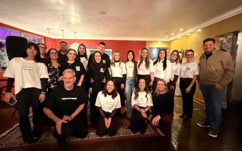 Casa Vitória lança campanha de camisetas "Todos por Todas" no enfrentamento à violência doméstica