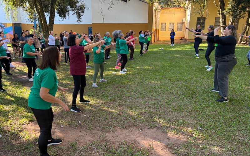1º de maio com atividades do Pulsa São Léo no Parque do Trabalhador - aulão do Viver Bem
