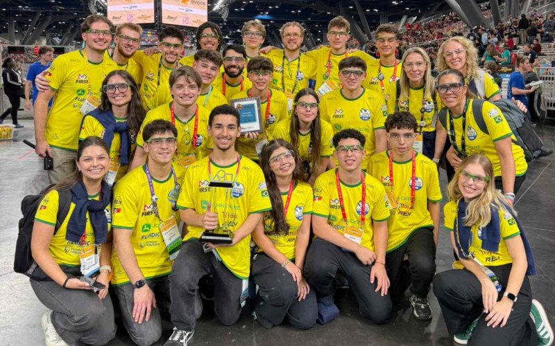 Equipe do Pio II disputou etapa mundial de robótica nos Estados Unidos | abc+