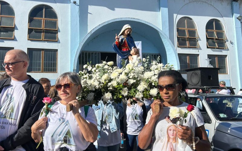 Romaria das Mães, em Novo Hamburgo, reúne centenas de fiéis durante caminhada ao Santuário das Mães na manhã de domingo (3)