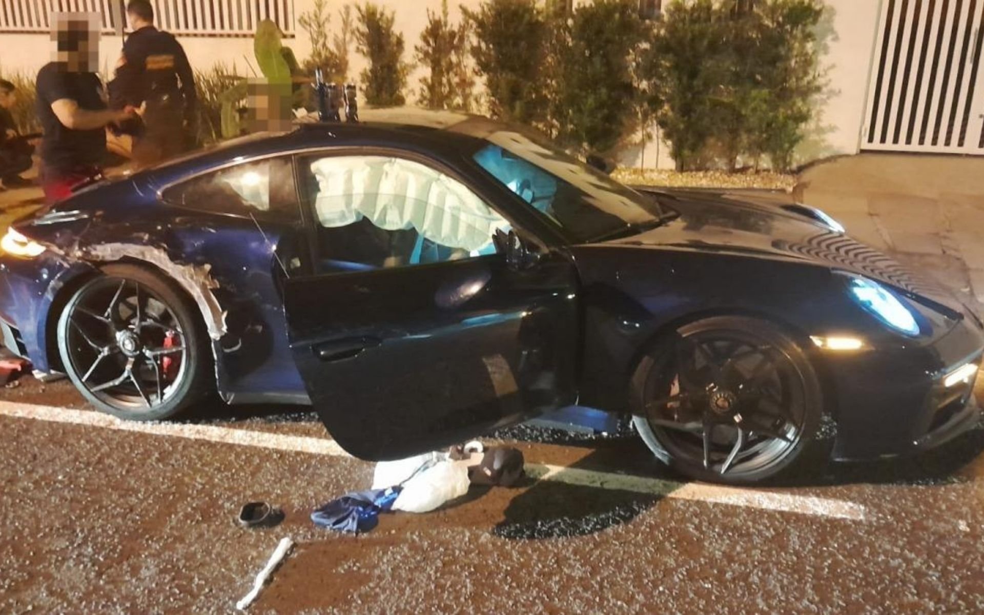 Motorista de Porsche foge em alta velocidade e causa capotagem em Novo Hamburgo; veja o desfecho