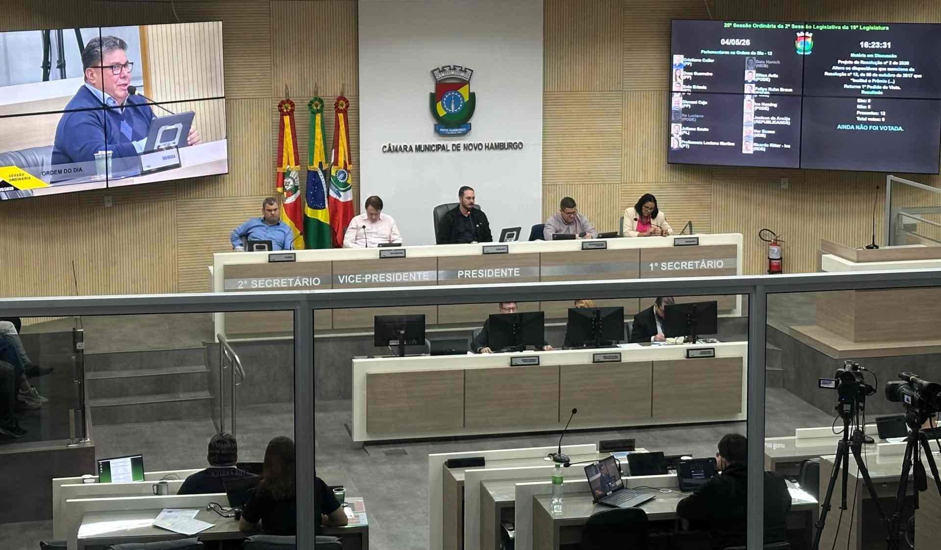 Servidores de Novo Hamburgo ter&atilde;o vale-alimenta&ccedil;&atilde;o de R$ 880 e reposi&ccedil;&atilde;o salarial