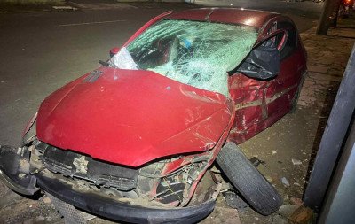 Colisão entre BMW e Peugeot deixa um morto em Montenegro; veja imagens