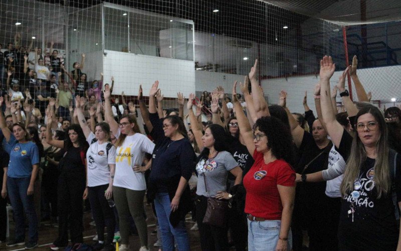 Assembleia dos professores municipais de Canoas - 04/05/2026 | abc+