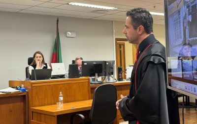 Acusada de matar o marido em Novo Hamburgo não responde questionamentos do MP durante interrogatório