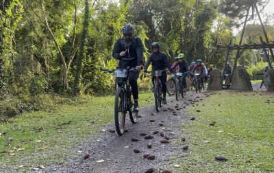 1º Pedal Feito em Gramado explora zona rural e reúne quase 200 ciclistas