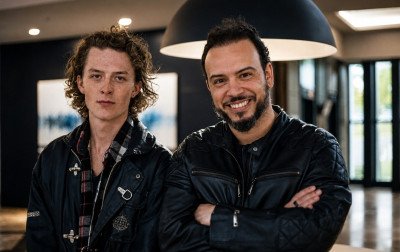 Por que ator de Peaky Blinders está no RS e o que ele tem a ver com empresa gaúcha de cosméticos?