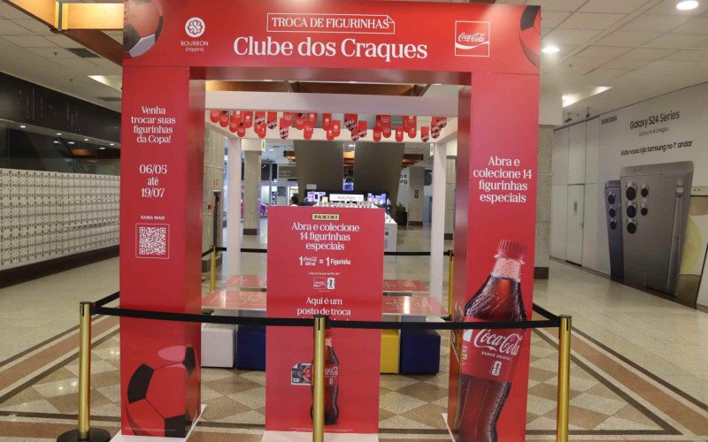 Nesta quarta-feira (6) será aberto o espaço para troca de figurinhas da Copa do Mundo dentro do Bourbon Shopping | abc+