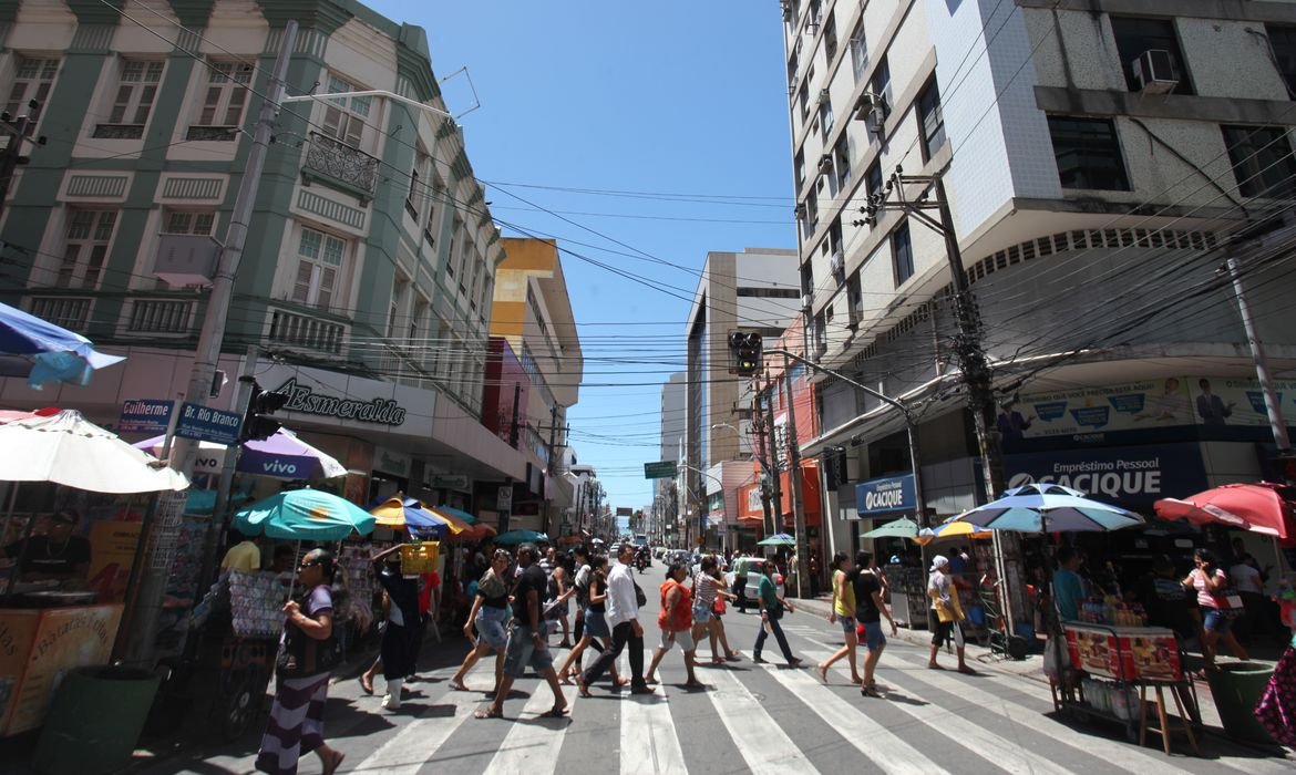 Ades&atilde;o ao Desenrola come&ccedil;a hoje: Entenda quais os prazos, descontos previstos e quem pode participar