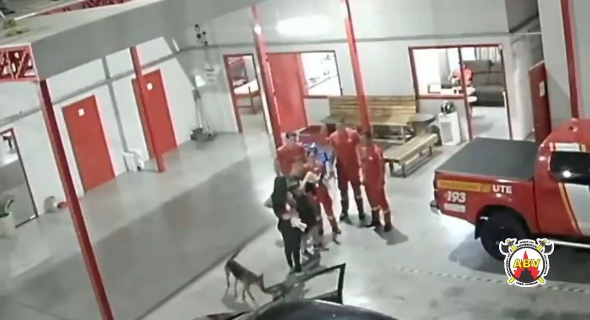 V&Iacute;DEO: Bombeiros de Tr&ecirc;s Coroas auxiliam no desengasgo de beb&ecirc;