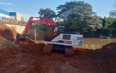 Começam os trabalhos de reforço no dique dos bairros Vicentina e São Miguel