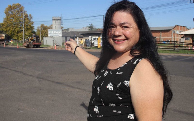 Jaqueline Pinheiro tem grandes expectativas para a melhoria no asfaltamento da Estrada da Integra&ccedil;&atilde;o