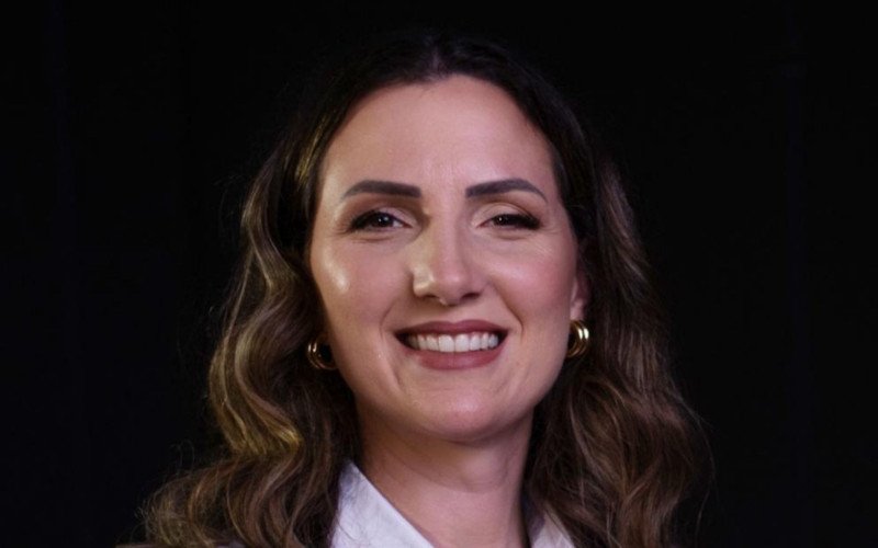 Daiana Monzon assume a presidência do Conselho de Administração da Fenac  | abc+