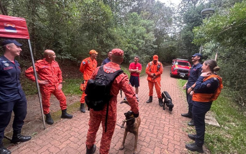 Cães participam de provas para a Certificação Nacional de Cães de Busca, Resgate e Salvamento do Corpo de Bombeiros Militar do RS em Novo Hamburgo | abc+