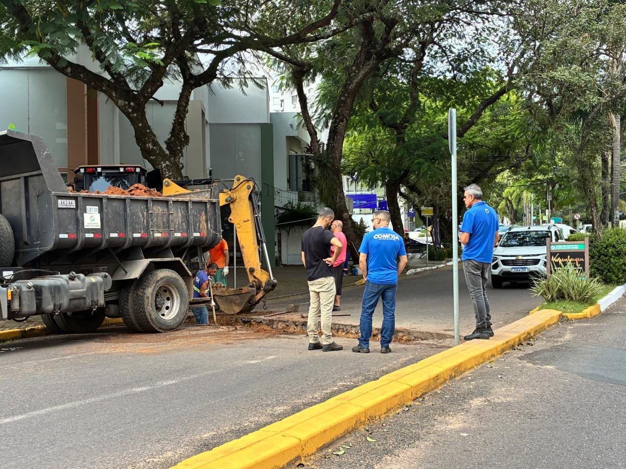 Obra da Comusa afeta o tr&acirc;nsito na Avenida Maur&iacute;cio Cardoso; veja o trecho